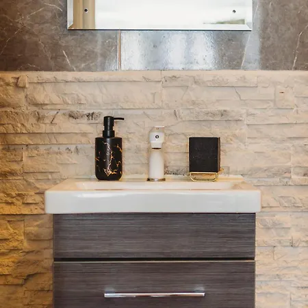 アパート Old Town Room, Private Bathroom - A タリン