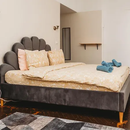 Old Town Room, Private Bathroom - A Reval