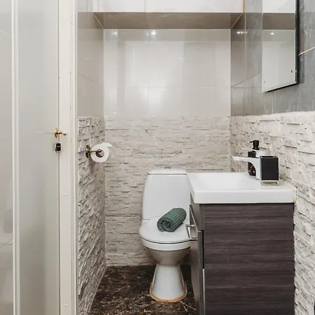 Daire Old Town Room, Private Bathroom - A